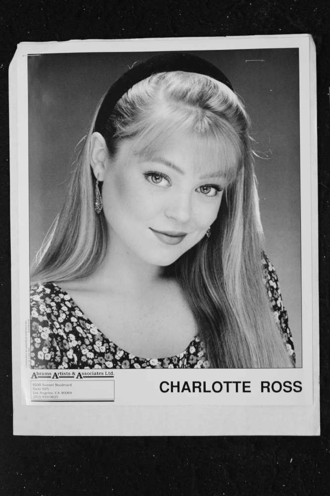 Charlotte Ross - 8x10 Headshot Photo Poster painting w/ Resume - NYPD Blue