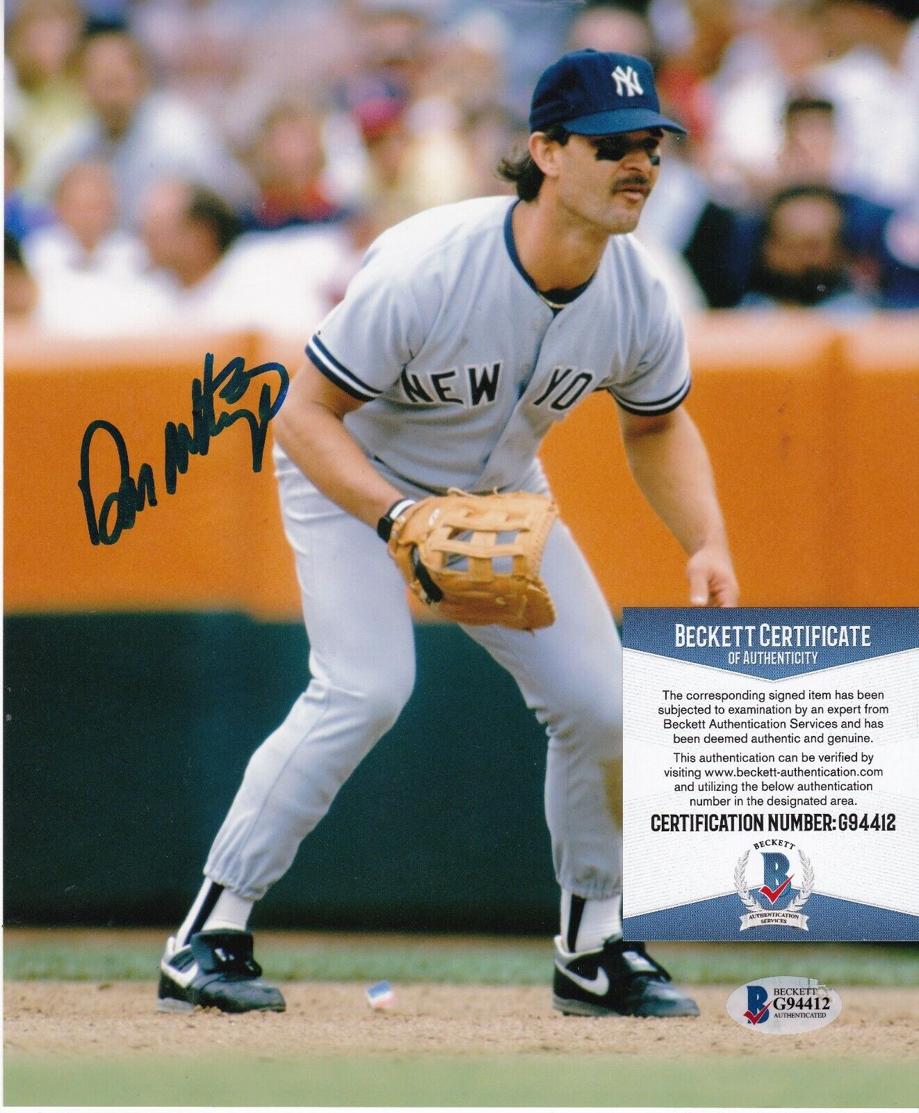 DON MATTINGLY NEW YORK YANKEES BECKETT AUTHENTICATED ACTION SIGNED 8x10