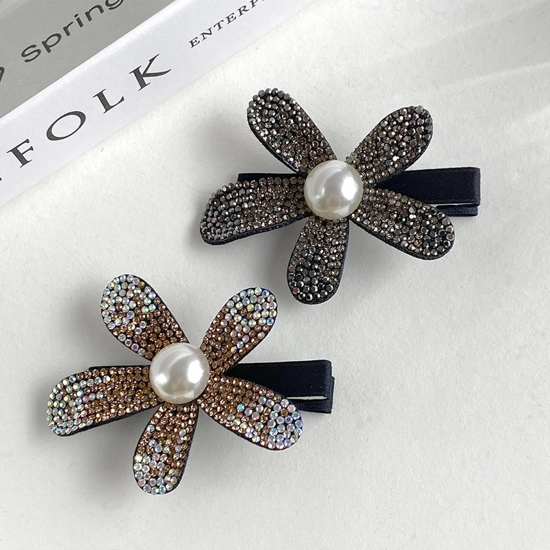 Women's Elegant Sweet Korean Style Flower Petal Plastic Inlay Artificial Pearls Rhinestones Hair Clip Hair Claws