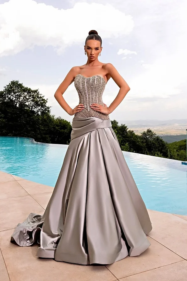 Daisda Silvery Sleeveless Strapless V-Neck Beads A-Line Prom Dress