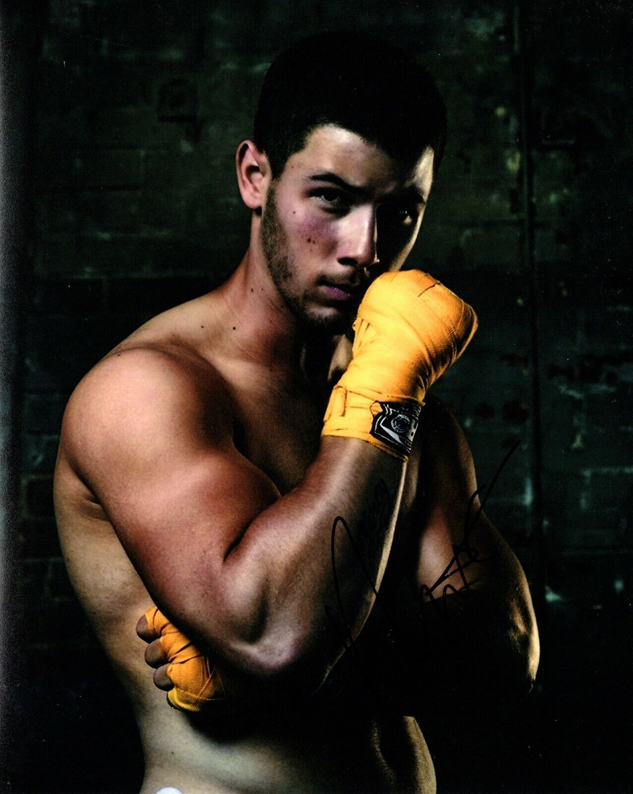 Nick Jonas Signed - Autographed singer - actor 8x10 inch Photo Poster painting - Jonas Brothers