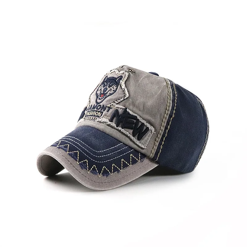 Men & Women Baseball Cap/Wolf embroidery Outdoor Fitted Hat