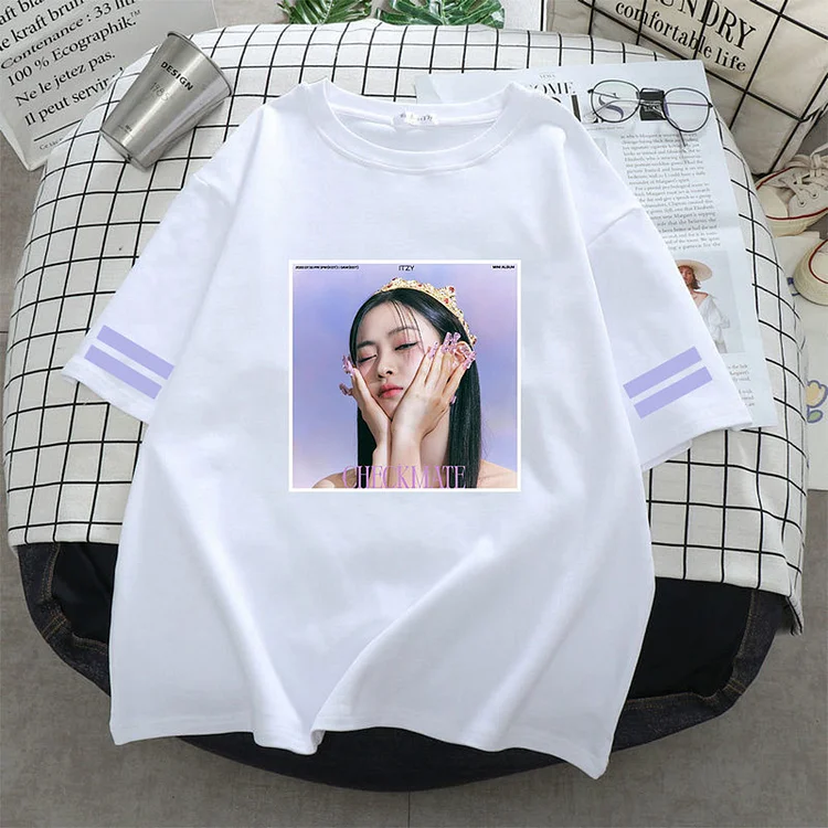 ITZY CHECKMATE Album Photo T-shirt