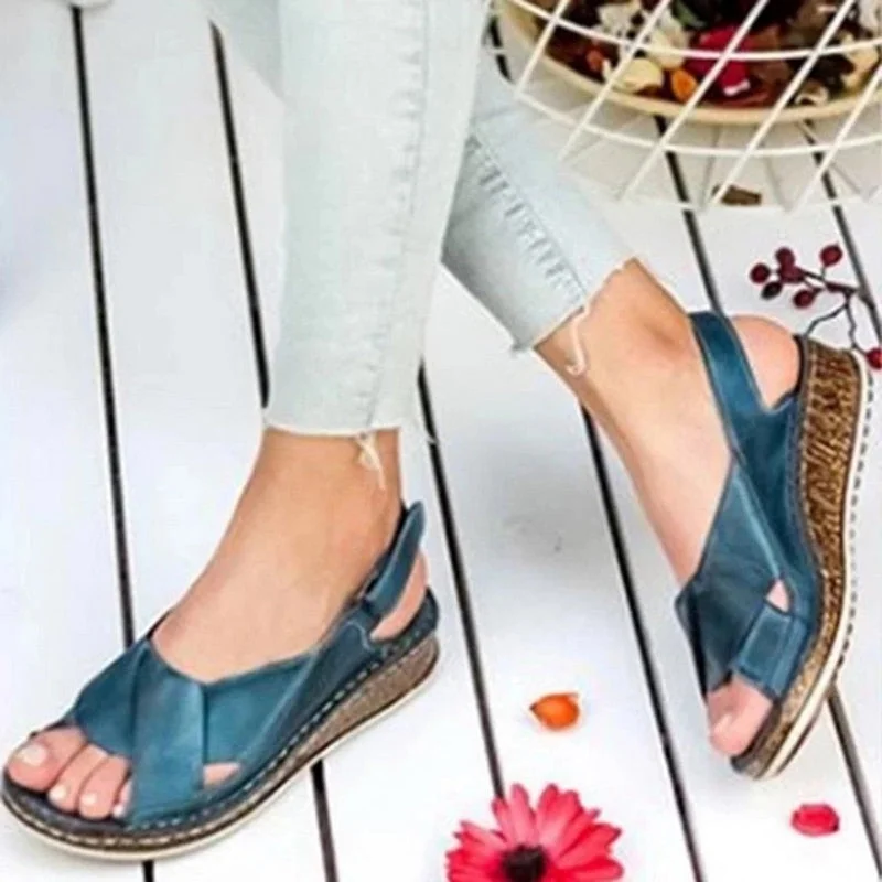 New Summer Sandals For Women Shoes Retro Slip On Cork Leather Ladies Sandals Beach Slipper Gladiator Sandals Women Flip Flops