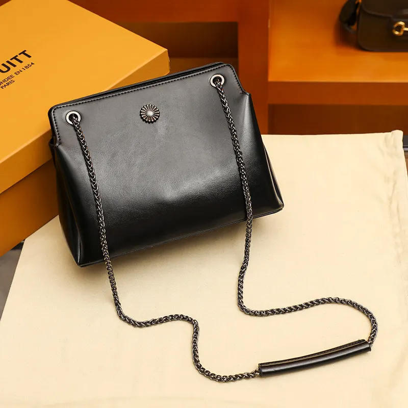 Large Vintage Single Shoulder Chain Crossbody Bag