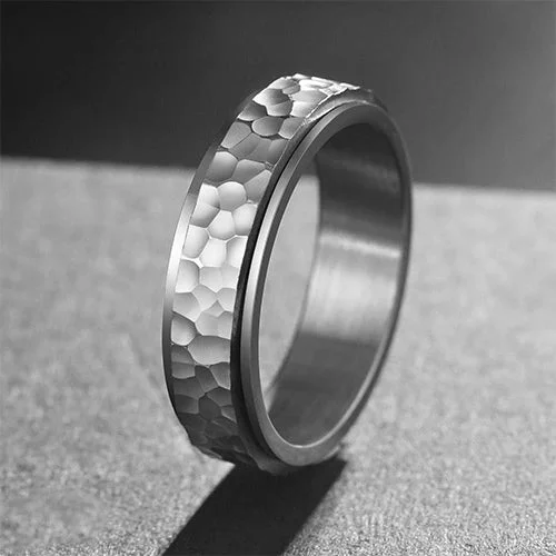 Stylish Vintage Stainless Steel Hammered White Gold Anxiety Spinner Ring