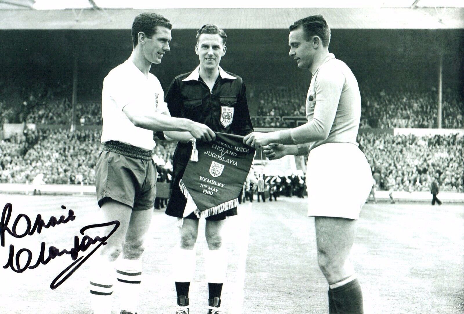 RONNIE CLAYTON BLACKBURN ENGLAND SIGNED 12-8 ACTION Photo Poster painting FOOTBALL