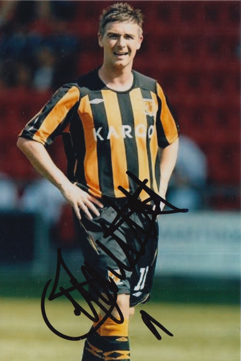 HULL CITY HAND SIGNED BRYAN HUGHES 6X4 Photo Poster painting 1.