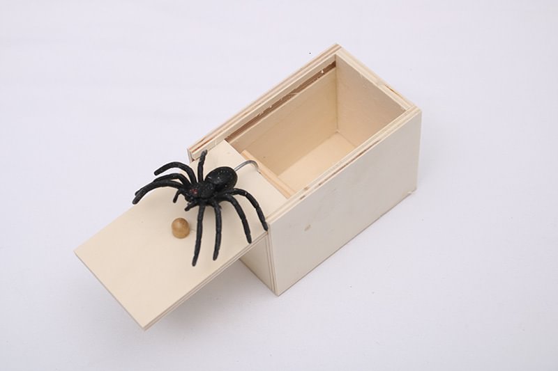 Funny Wooden Prank Spider Hidden in Case Great Quality Prank-Wooden Interesting Play Trick Joke Toys Gift