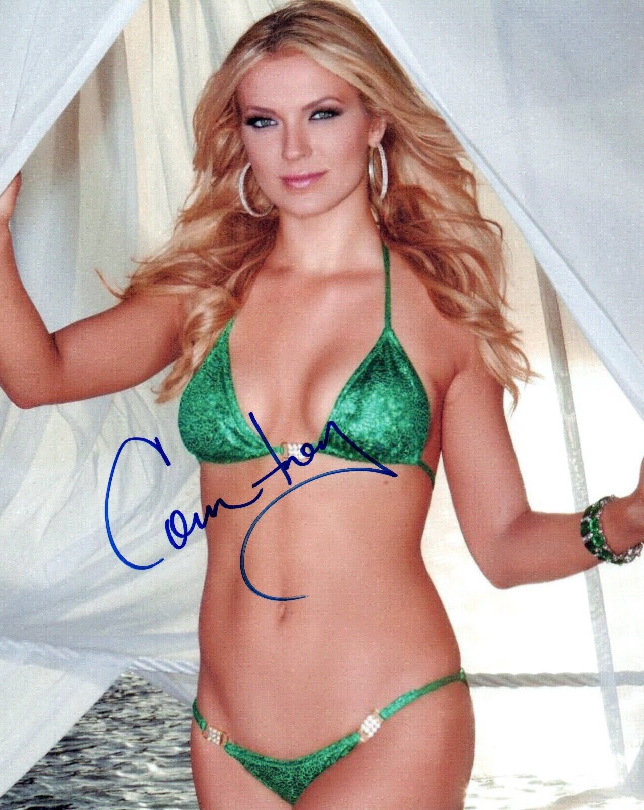 Courtney Newman Signed Autographed 8x10 Photo Poster painting Model COA