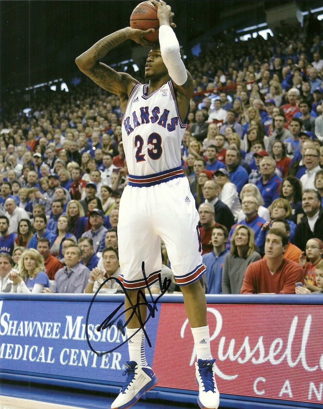 SACRAMENTO KINGS BEN McLEMORE HAND SIGNED KANSAS JAYHAWKS 8X10 Photo Poster painting W/COA