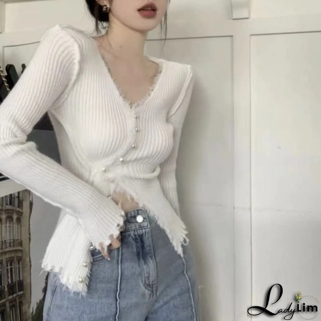 Modern and Comfortable winter Sweater