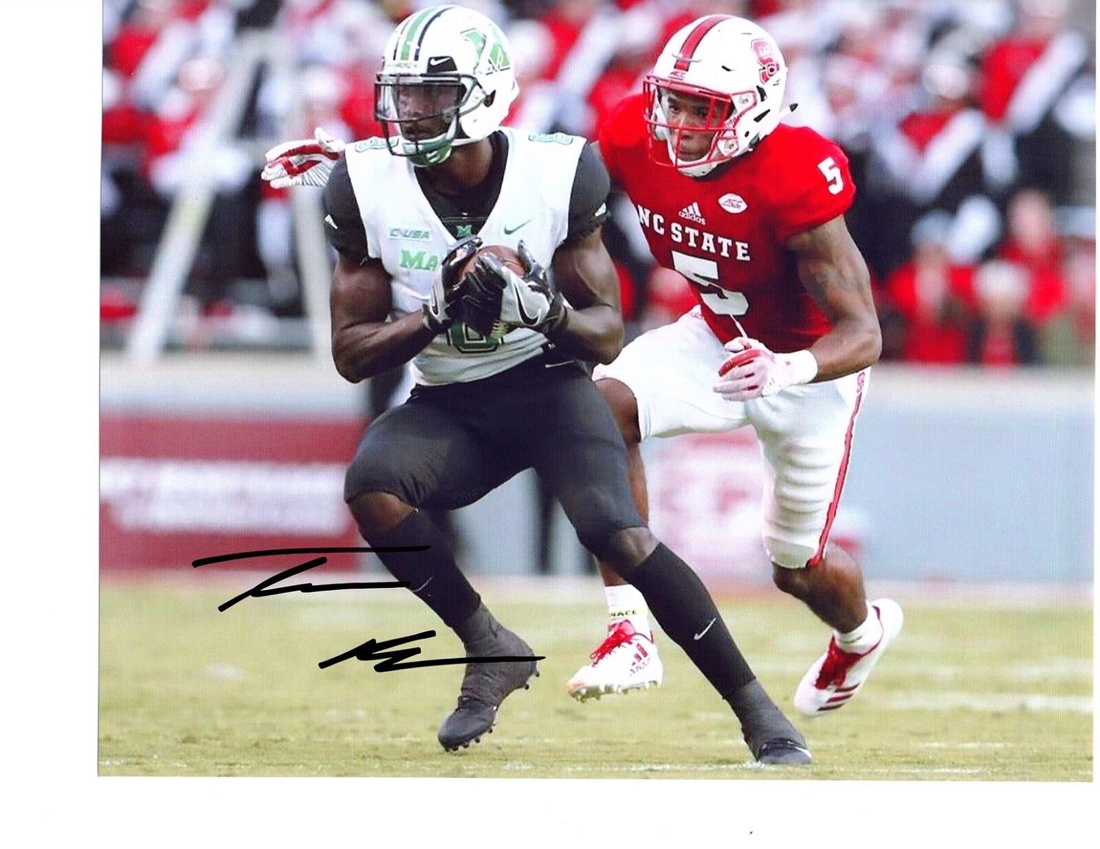 Tyre Brady Marshall Thundering Herd signed autographed 8x10 football Photo Poster painting e