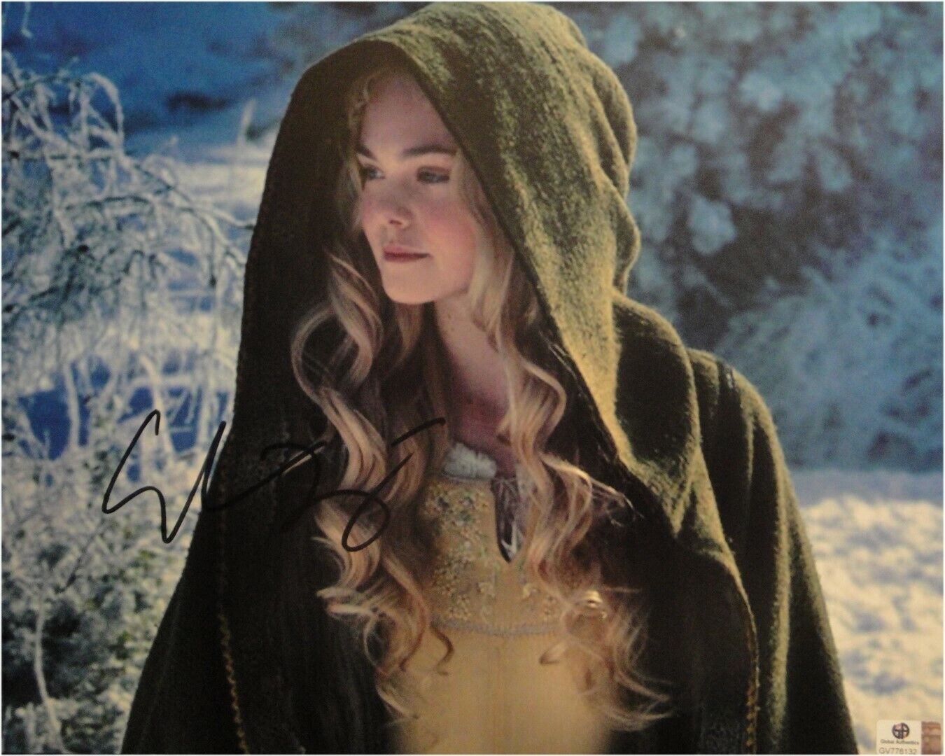 Elle Fanning Signed Autographed 11X14 Photo Poster painting Maleficent in Hood GA776132