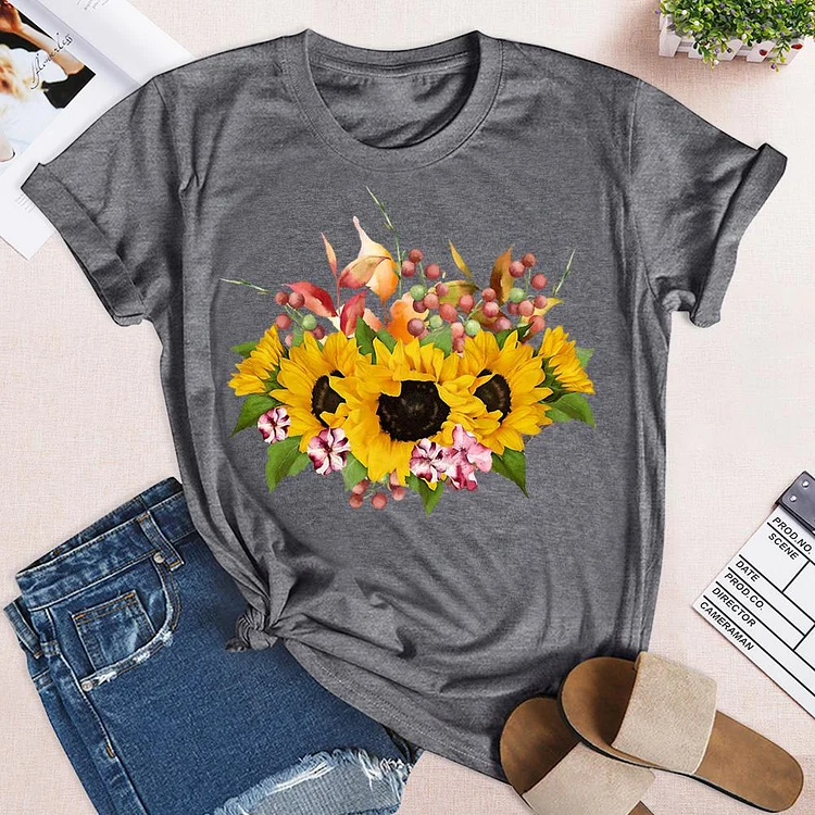 Fall Sunflowers and Winterberries  T-shirt Tee -07395