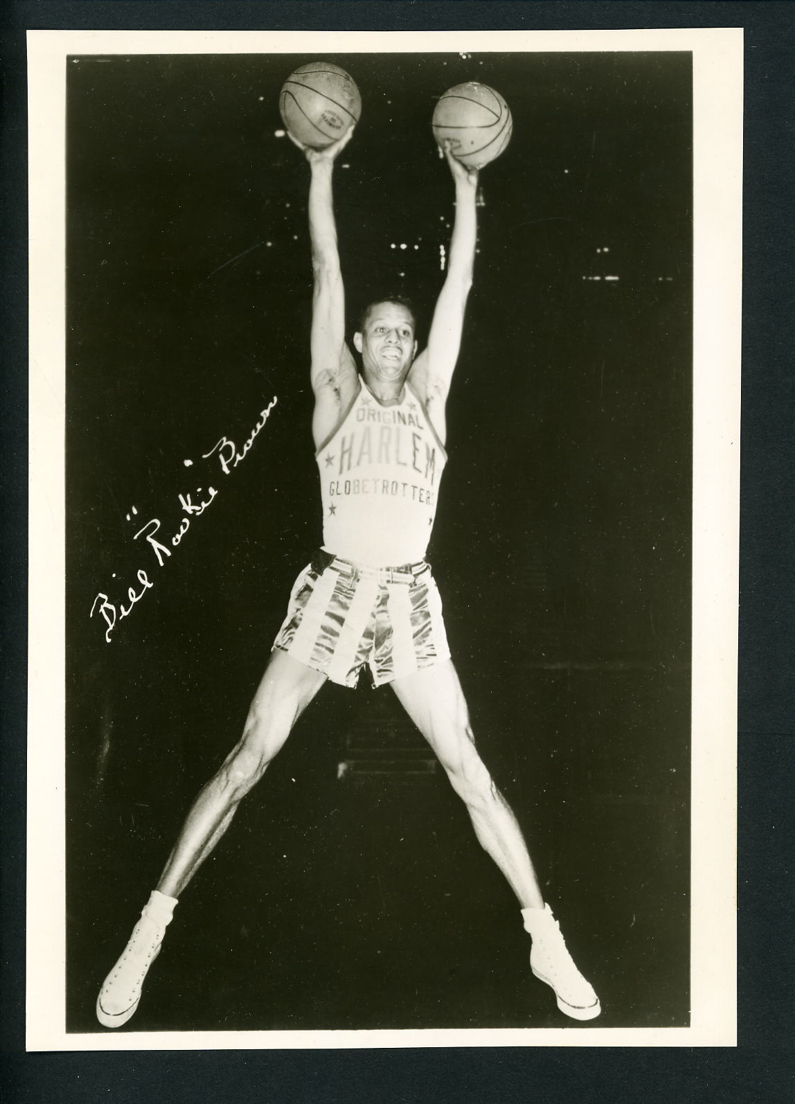 William Bill Rookie Brown circa 1950 Harlem Globetrotters Press Original Photo Poster painting