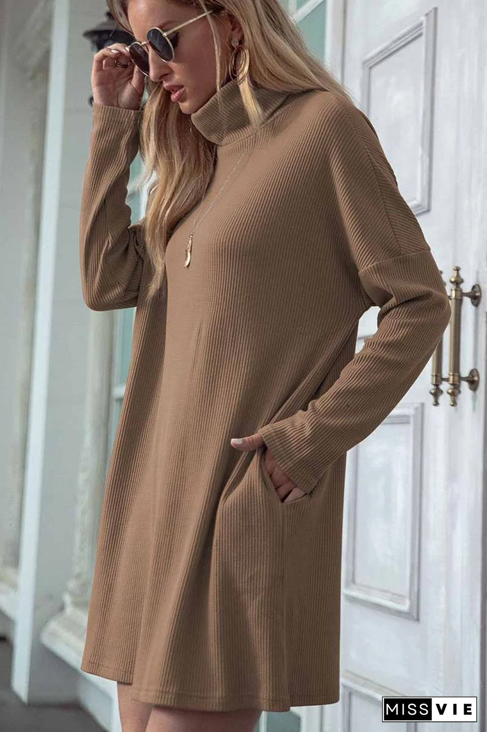 Solid Color Round Neck Dress