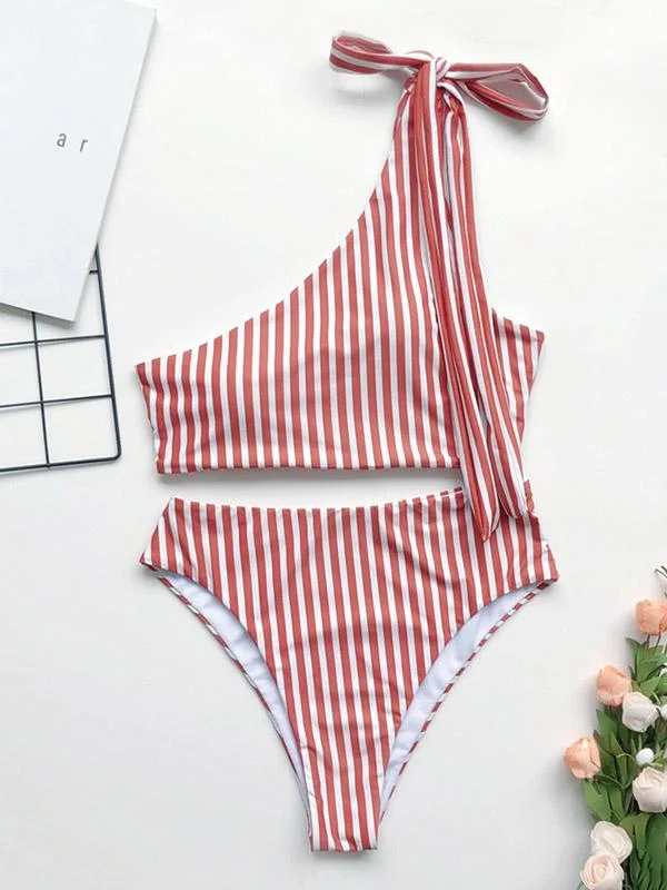 One-Shoulder Hollow One-Piece Swimwear