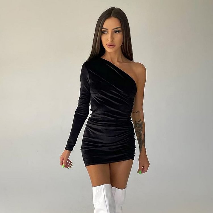 Hugcitar 2021 Autumn Winter One Shoulder Long Sleeves Solid Draped Sexy Mini Dress Fall Winter Women Fashion Streetwear Outfits