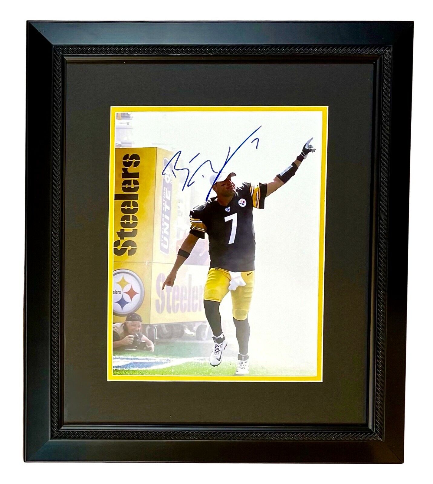 BEN ROETHLISBERGER Autographed SIGNED 11x14 Pittsburgh STEELERS FRAMED Photo Poster painting COA