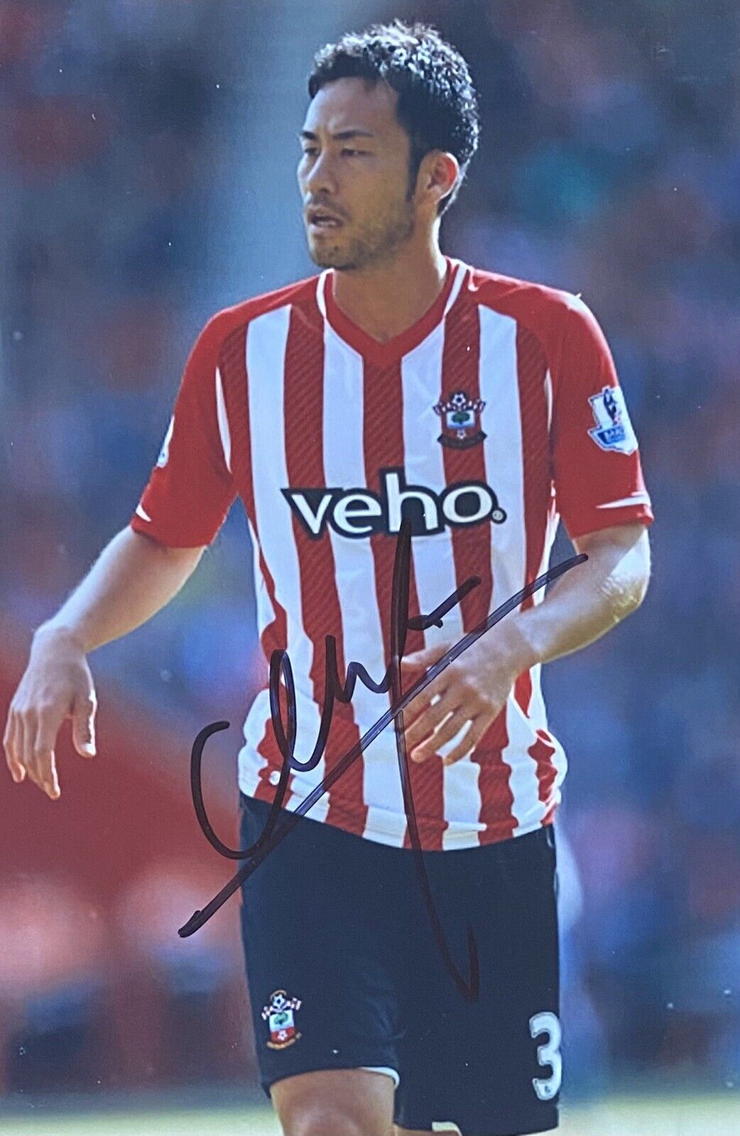 Maya Yoshida Genuine Hand Signed Southampton 6X4 Photo Poster painting 2