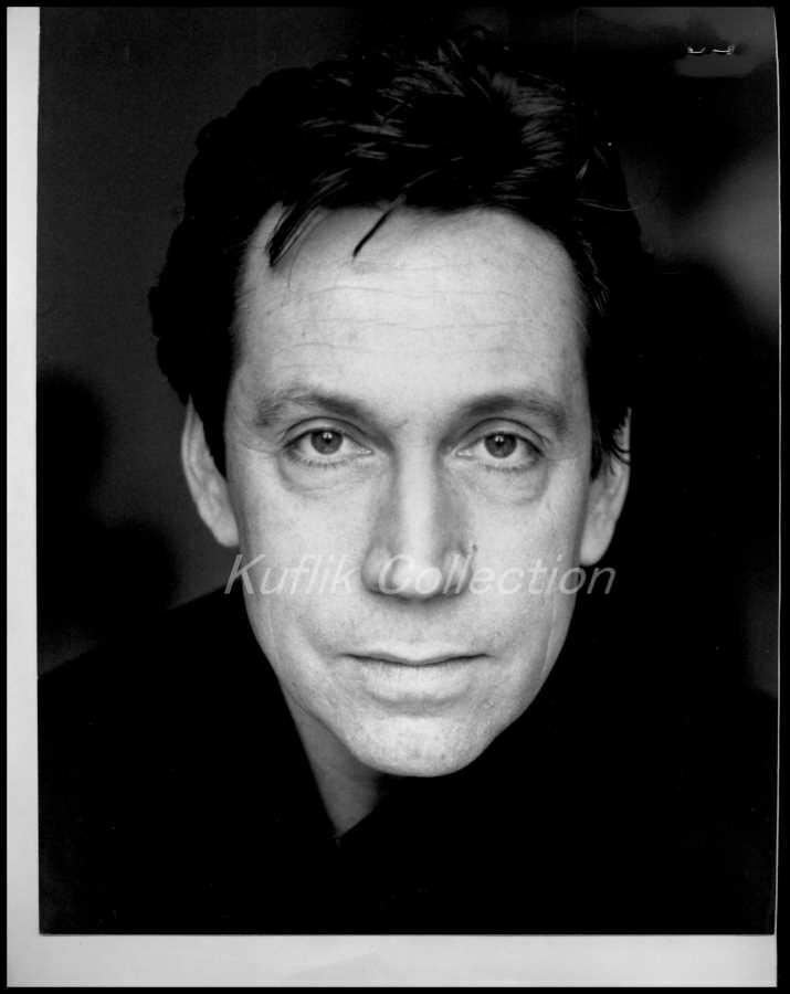 jonathan hyde - 8x10 Headshot Photo Poster painting w/ Resume - Titanic