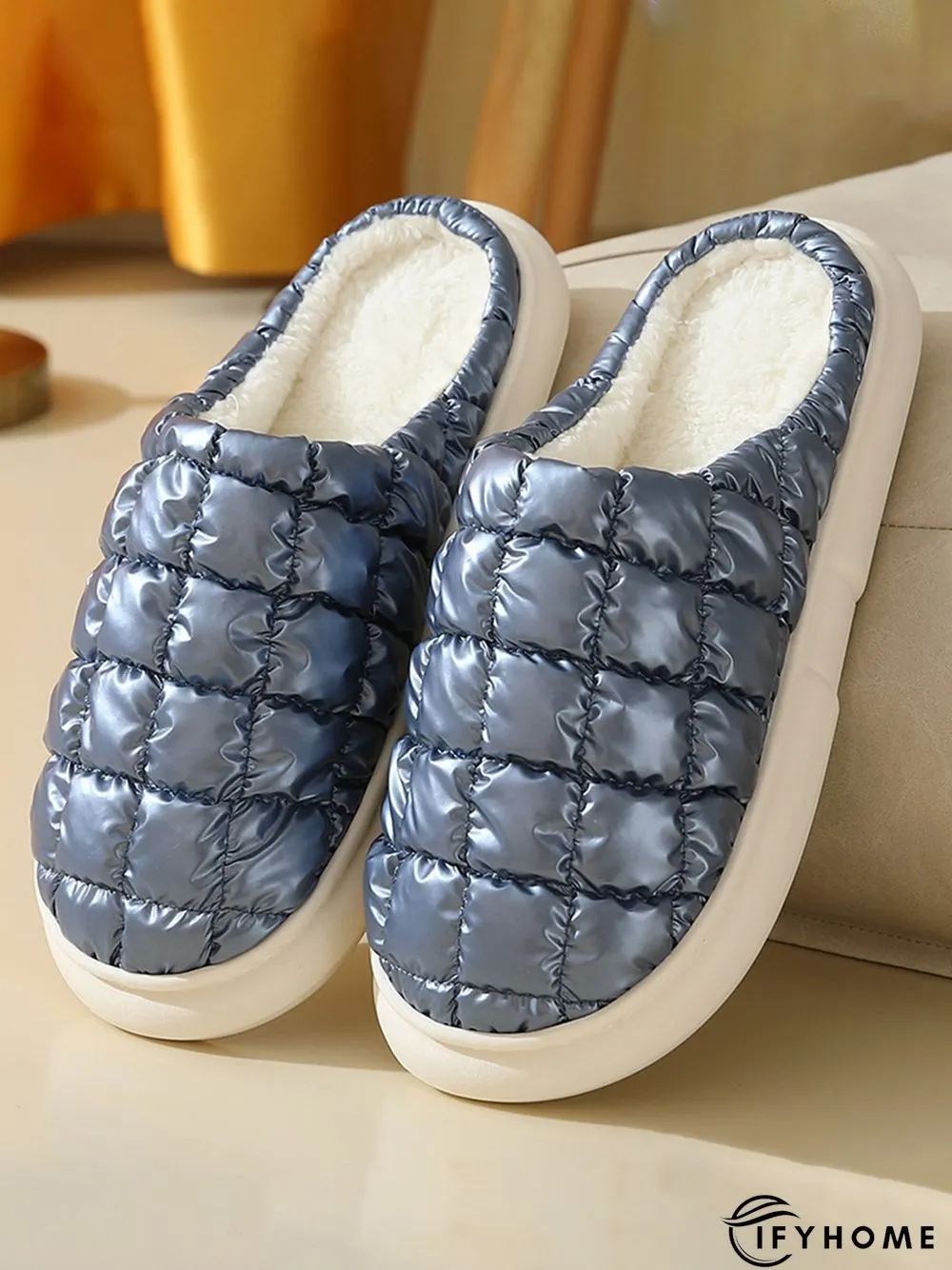 Thermal Lined Quilted Bedroom Slippers | IFYHOME
