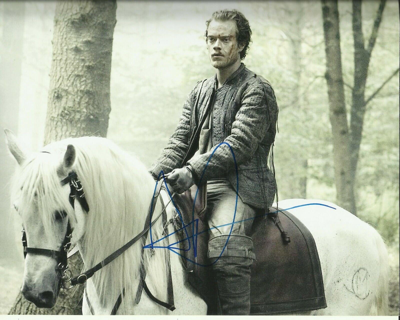 ALFIE ALLEN SIGNED GAME OF THRONES Photo Poster painting UACC REG 242 (3)