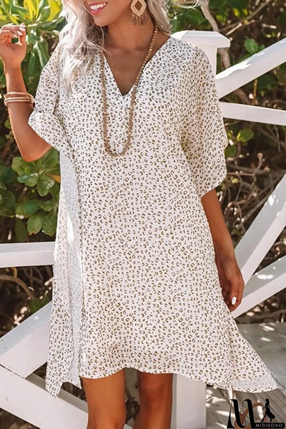 MidiSono - White Loose Fit V Neck Leopard Print Shift Mini Dress