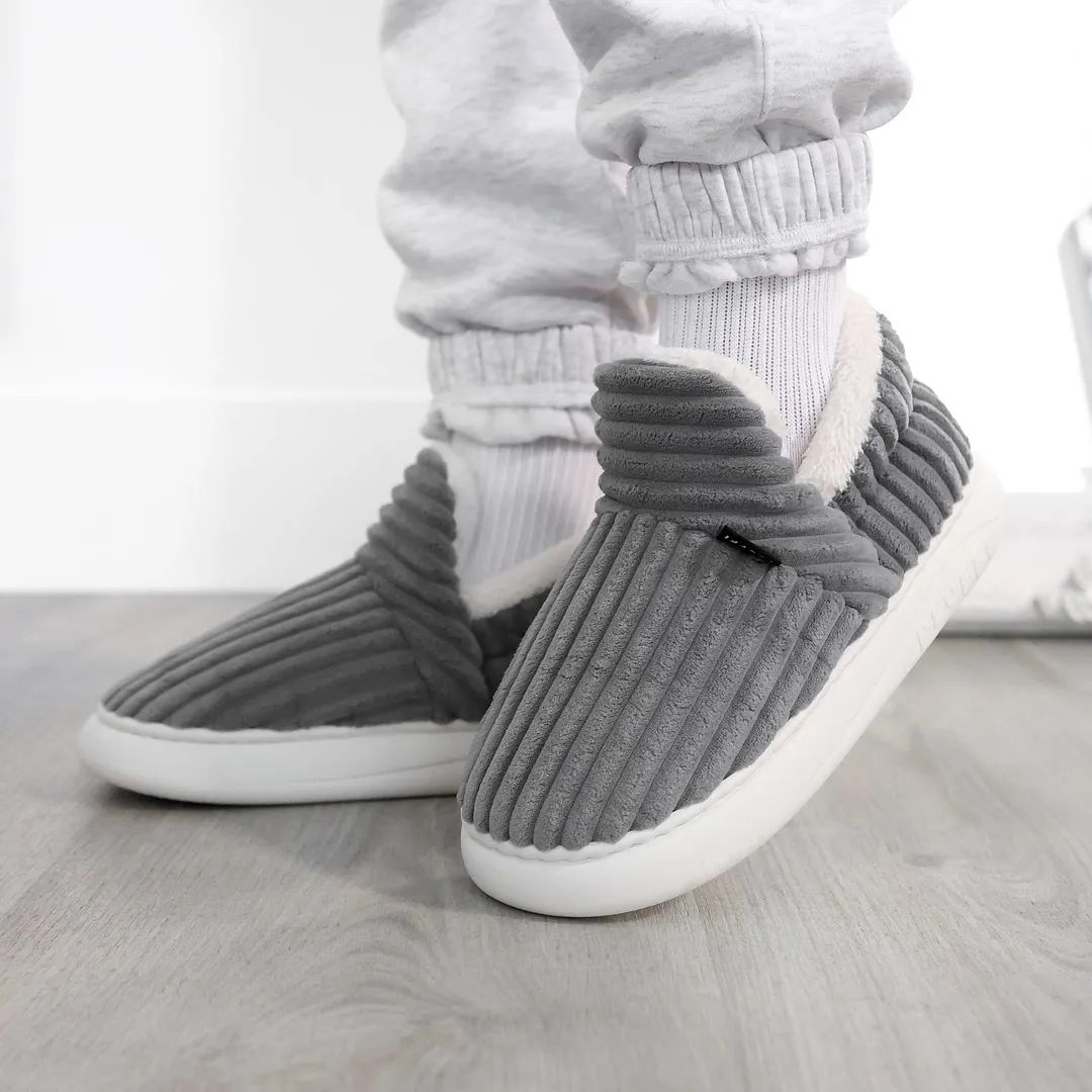 Pluffi | The Cozy & Stylish Slippers