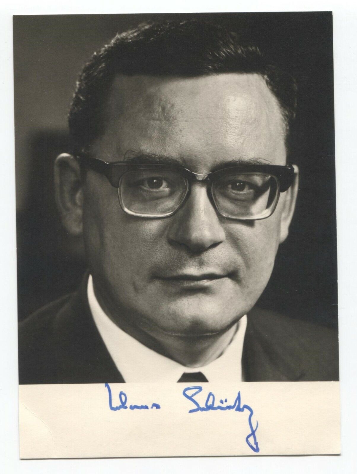 Klaus Schutz Signed Photo Poster painting Autographed Signature Mayor of West Berlin