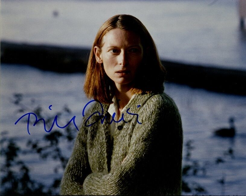 TILDA SWINTON Signed Photo Poster painting - The Deep End