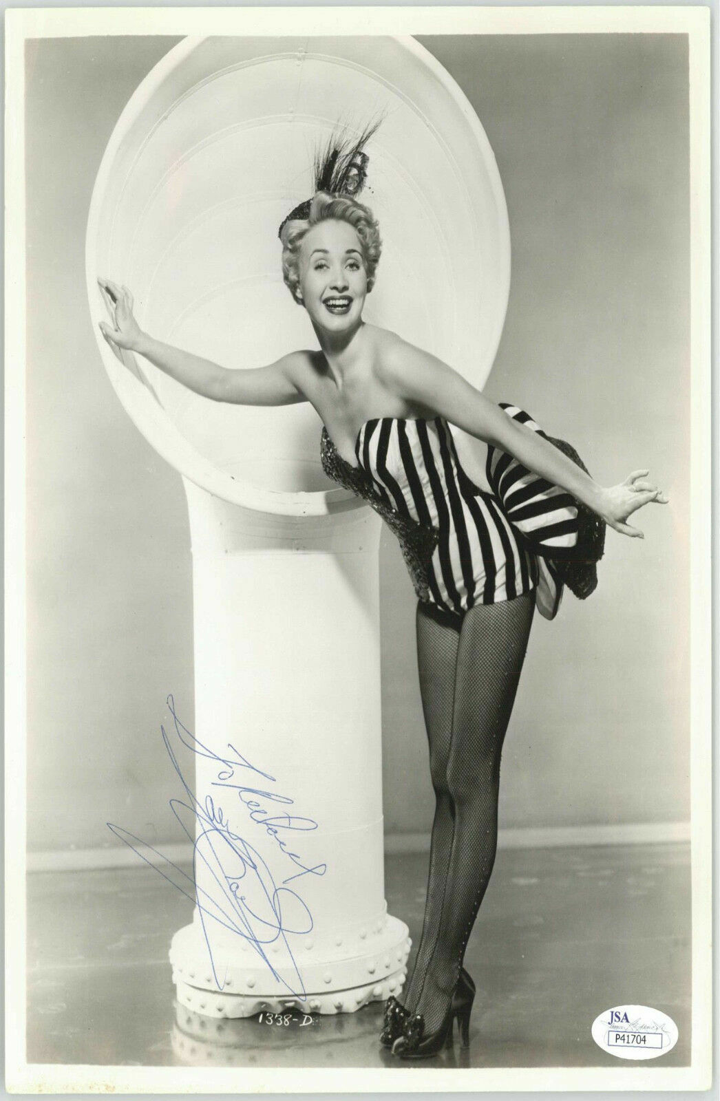 JANE POWELL ACTRESS, AUTOGRAPHED 8X10 JSA AUTHENTICATED COA #P41704