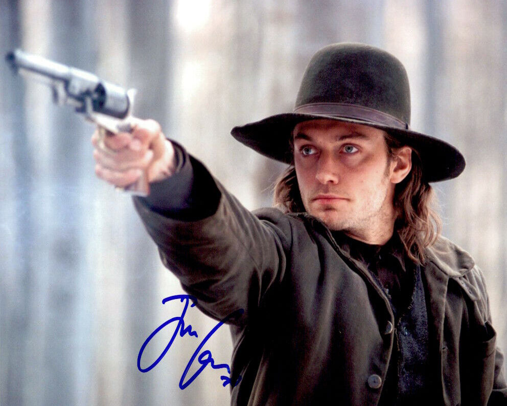 Jude Law signed 8X10 Photo Poster painting