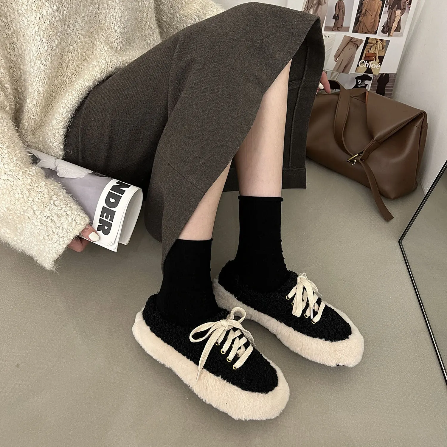Women's Casual Solid Color Shoelace Round Toe Mid Heels Plush Shoes