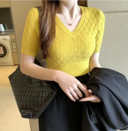 Uveng Uveng Summer V V Sweater Women's Jacket New Korean Version Of The Knitted Shirt Inside The Knitted Shirt Tide