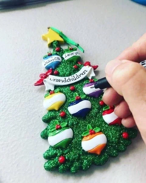 Ornement de décoration de sapin de Noël de famille - Famille d'arbres verts