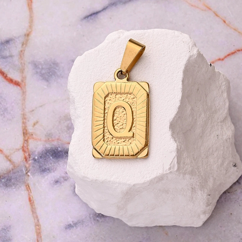 1 Pc/Package 27x17mm 10x5mm 304 Stainless Steel 18K Gold Plated Letter Simple Polished Pendant Jewelry Accessories