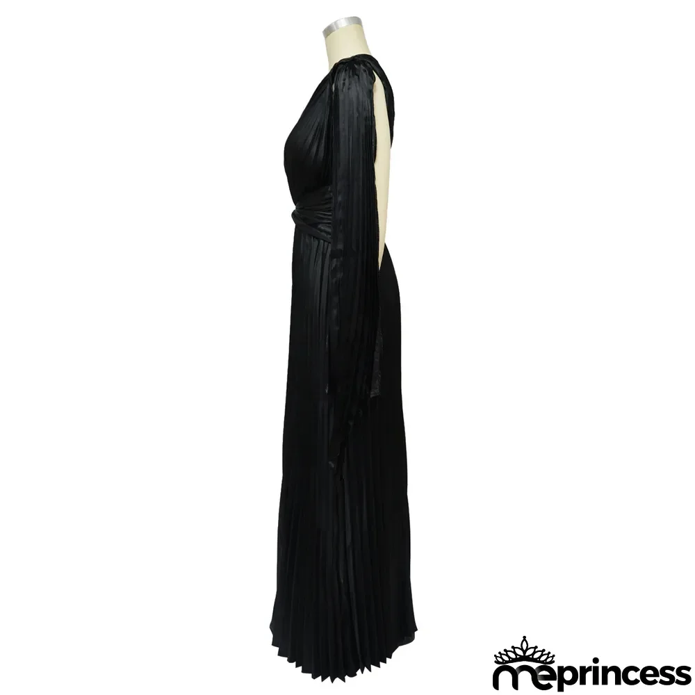 Fashion Women's One Shoulder Pleated Slash Shoulder Slim Waist Dress