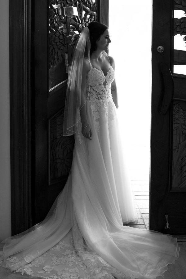 Gorgeous Sweetheart Spaghetti-Straps A-line Wedding Dress With Lace Tulle | Ballbellas Ballbellas