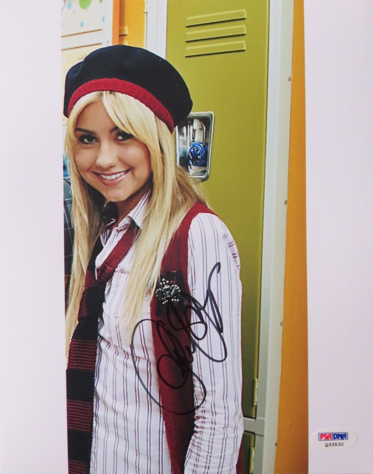 Chelsea Staub Kane Signed Bratz Authentic 8x10 Photo Poster painting (PSA/DNA) #Q33532