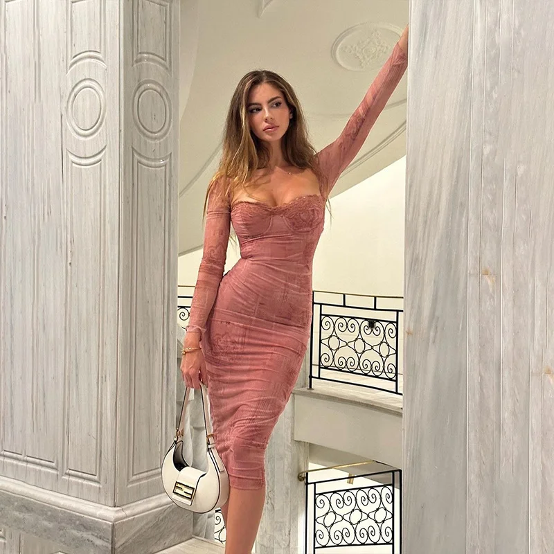 Uveng Uveng Women's Fall 2023 Hot Style Sexy Low Chest Back Royal Sister Square Collar Retro Slim Long-Sleeved Dress