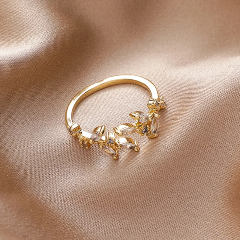 18K Crystal Vine Rings