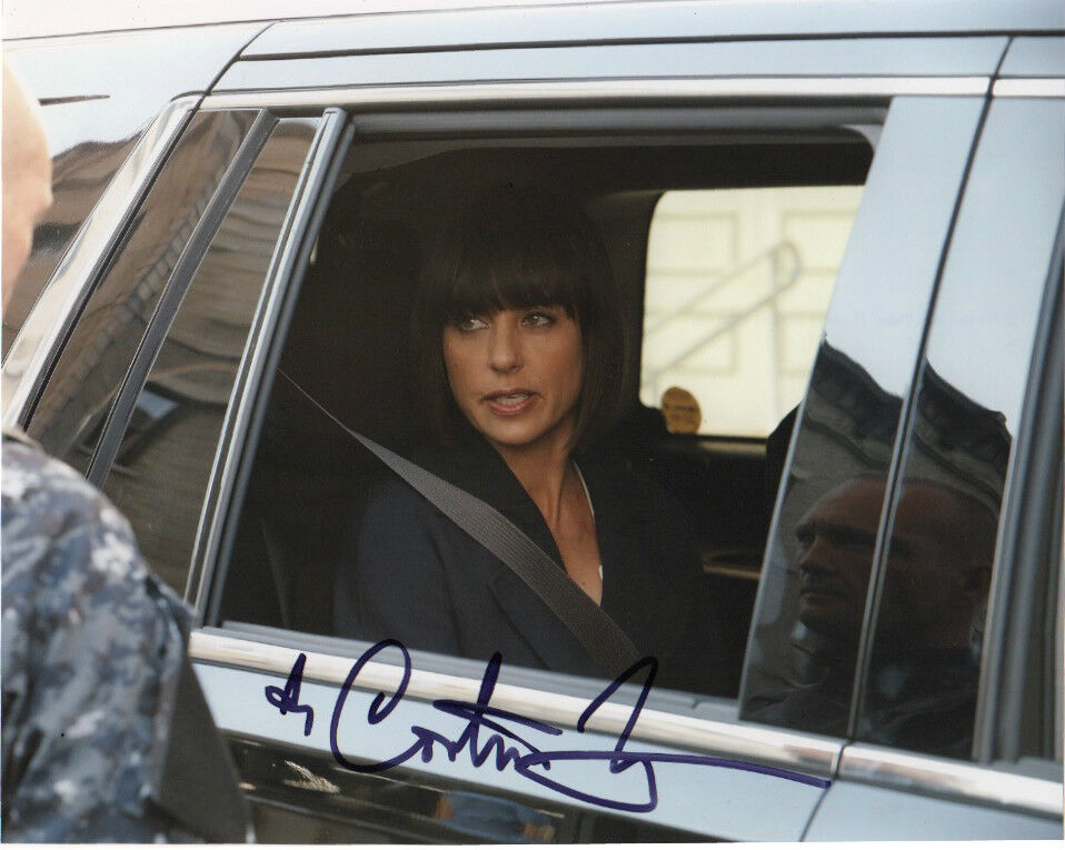 Constance Zimmer UnReal Autographed Signed 8x10 Photo Poster painting COA