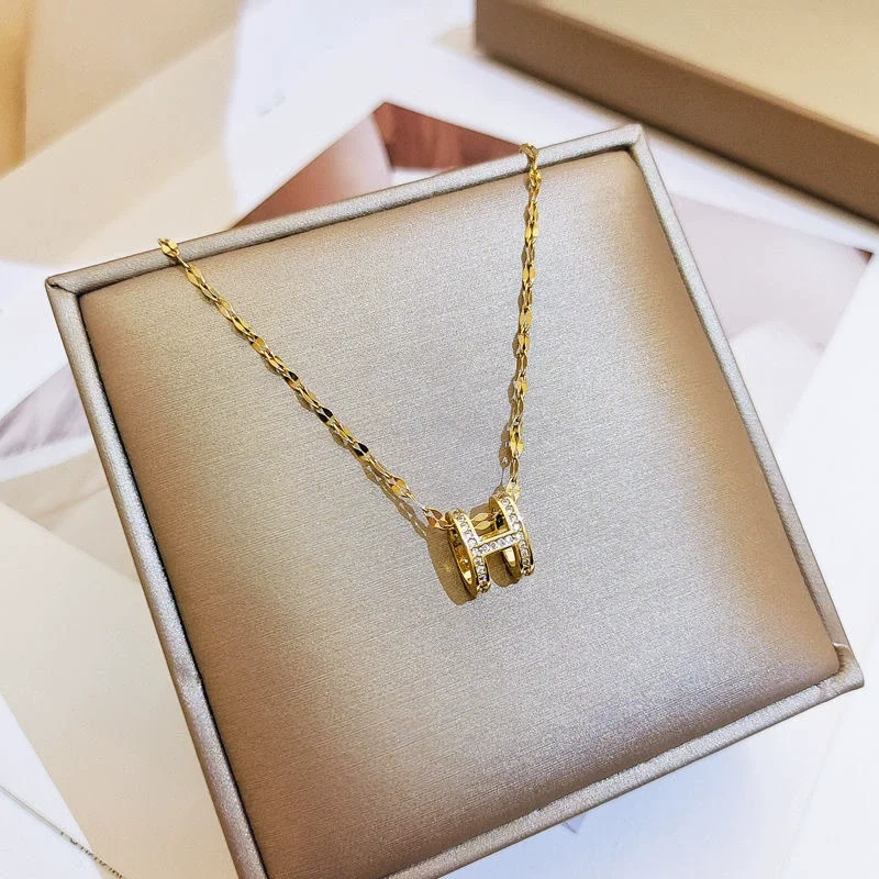 H-Shaped Zirconia Necklace