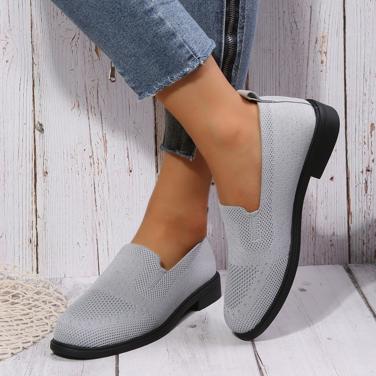 Women's flyknit slip on loafers shoes low heels breathable hollow knitted sneakers