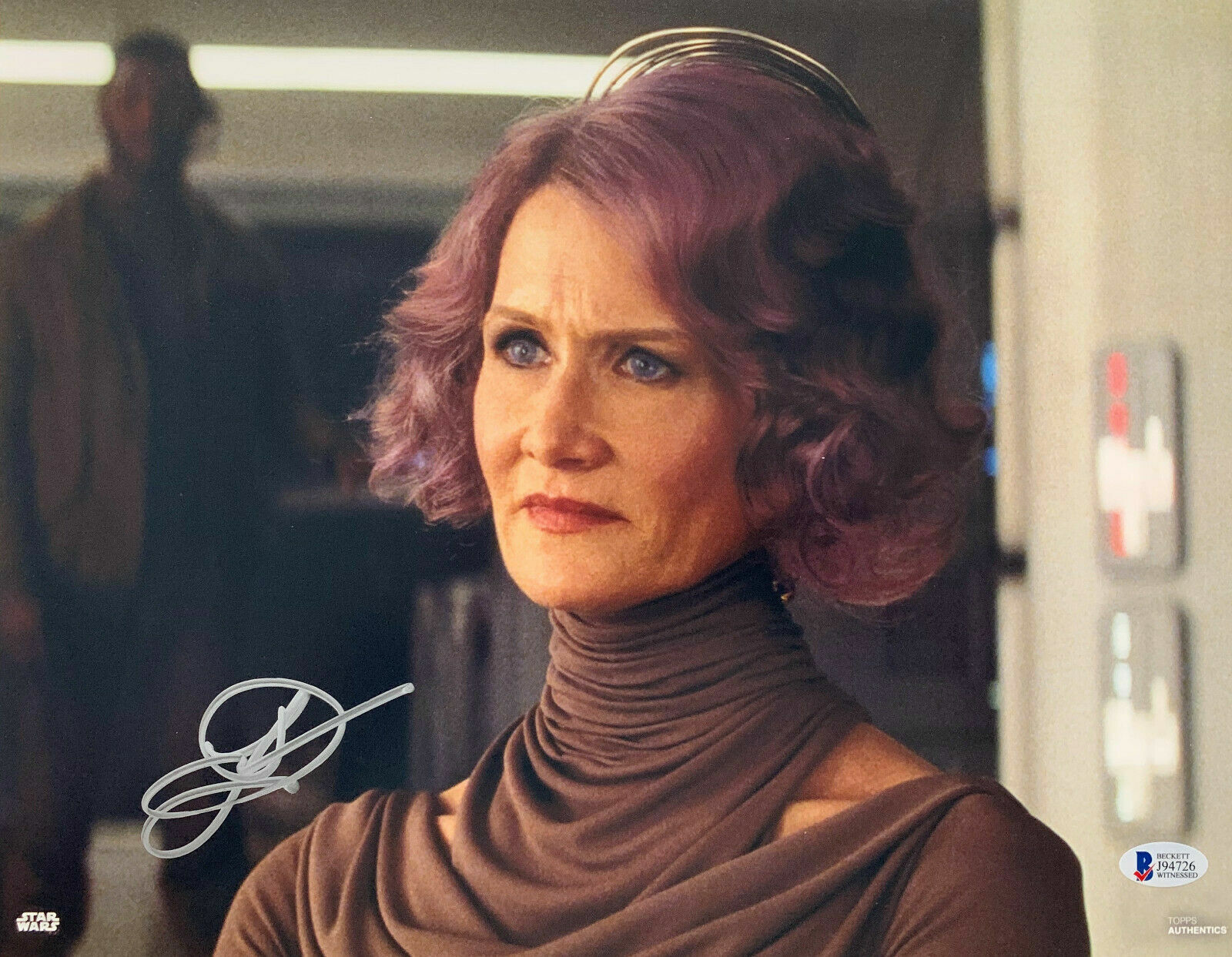 Laura Dern signed Star Wars Vice Admiral Holdo 8x10 Photo Poster painting BAS