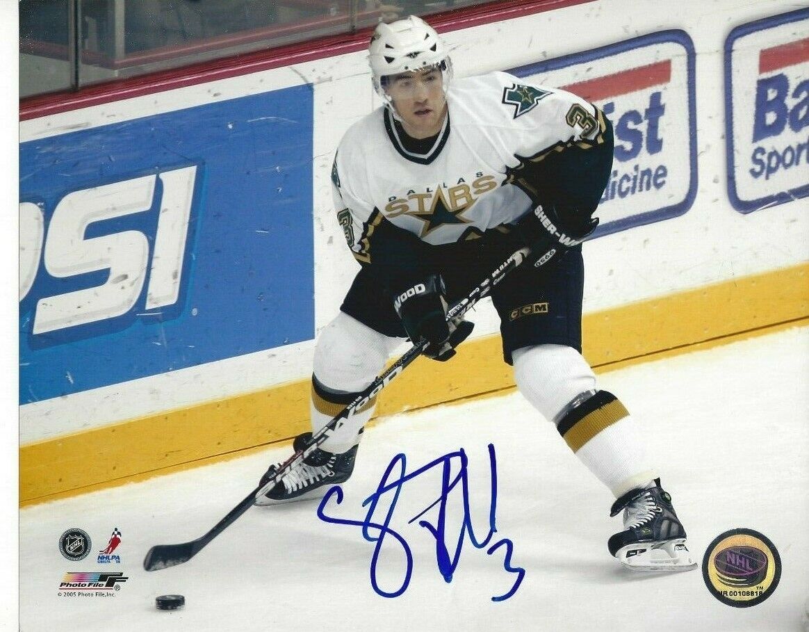 Stephane Robidas Autographed 8x10 Dallas StarsC697