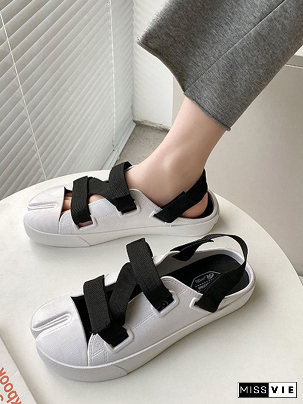Casual Plain Split Toe Sandals