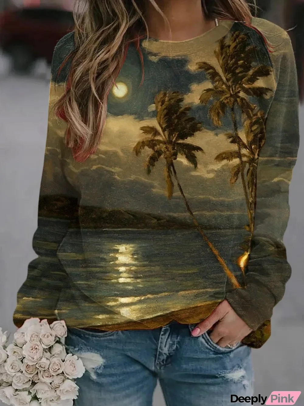 Women's Moon Over Lahaina Print Casual Sweatshirt